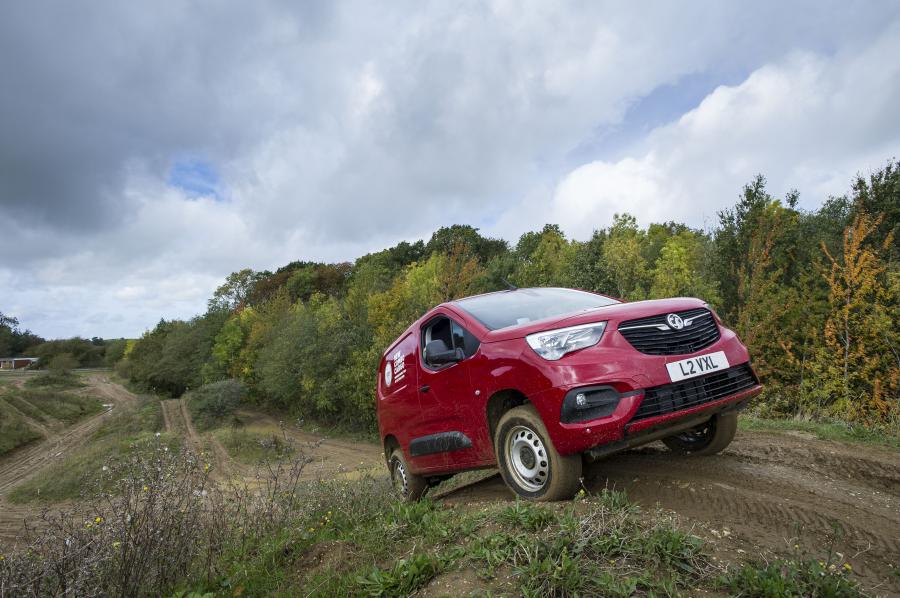  Vauxhall Combo Cargo 4x4 2020 года  (фото 4 из 13)